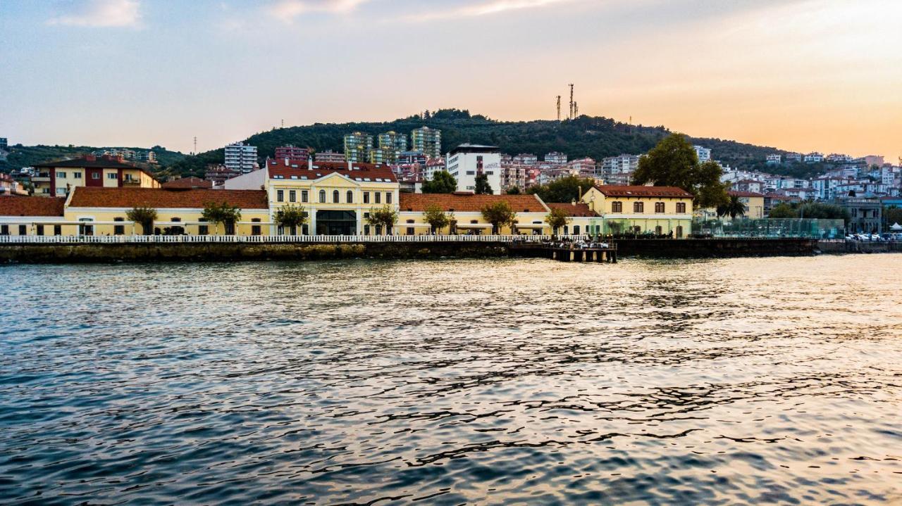 Montania Special Class Hotel Муданья Экстерьер фото
