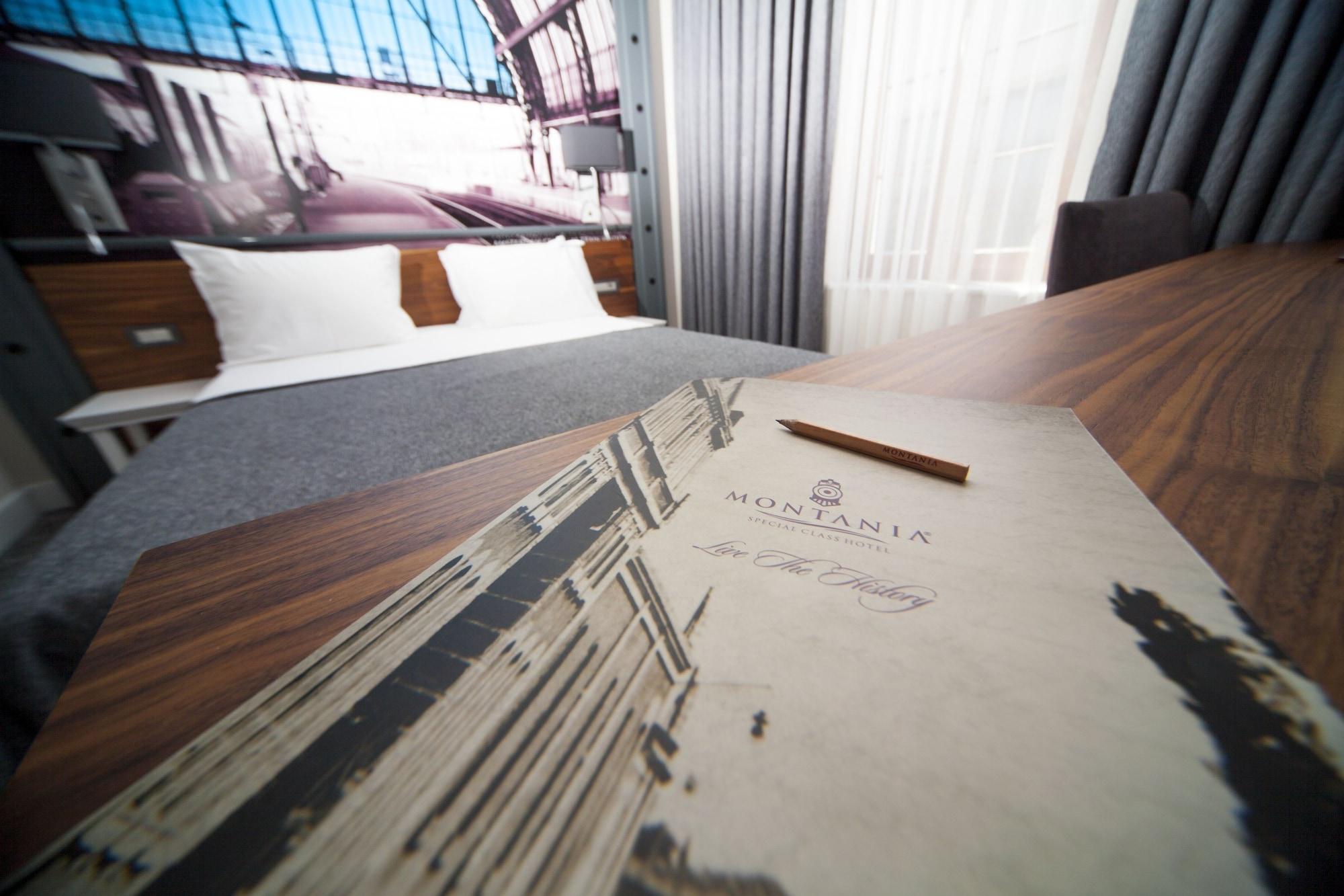 Montania Special Class Hotel Муданья Экстерьер фото