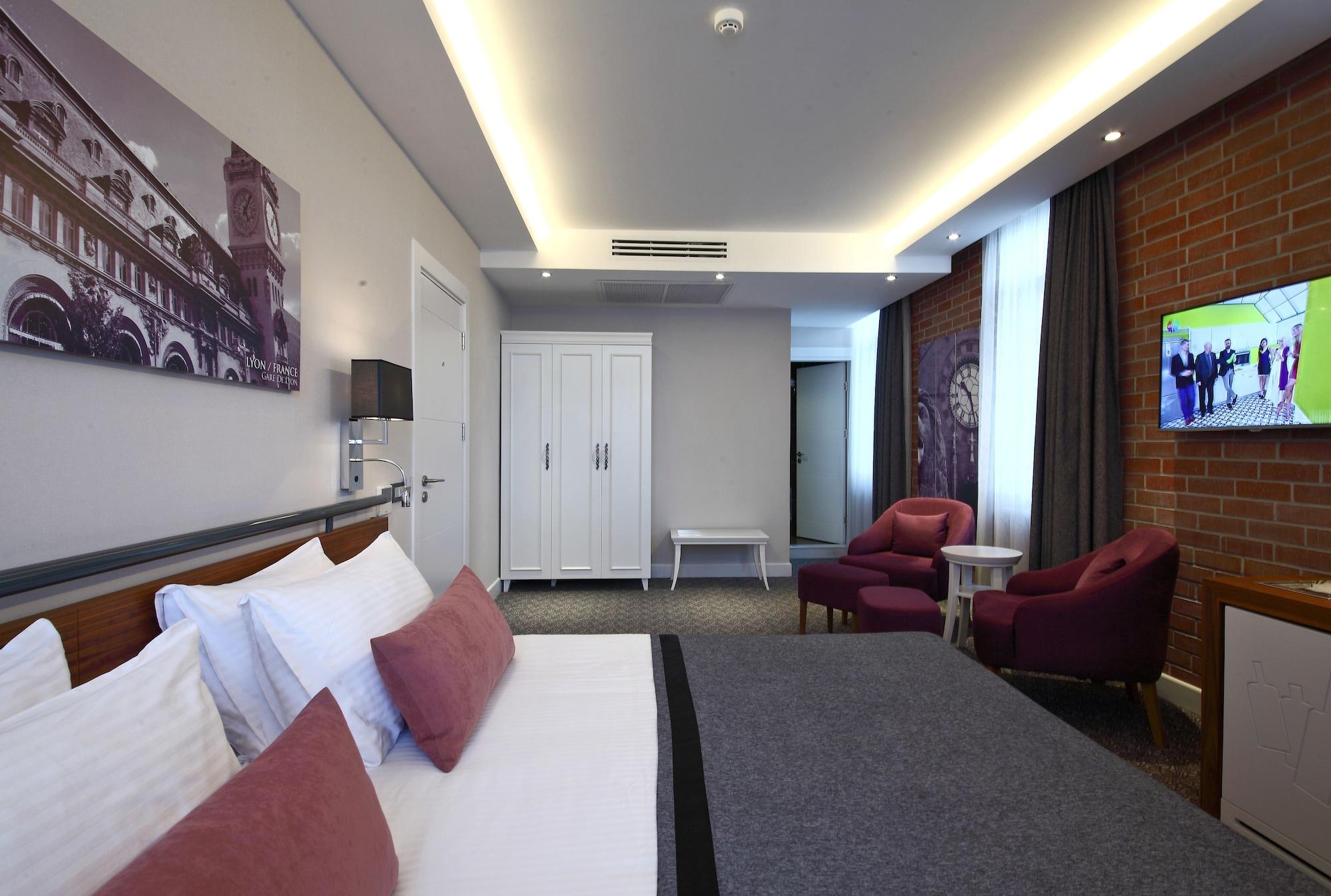 Montania Special Class Hotel Муданья Экстерьер фото