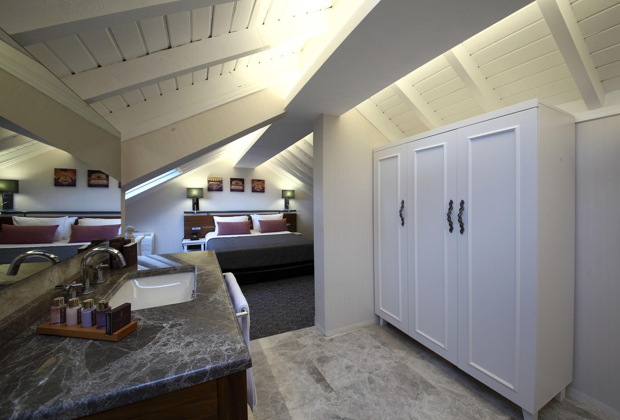 Montania Special Class Hotel Муданья Экстерьер фото