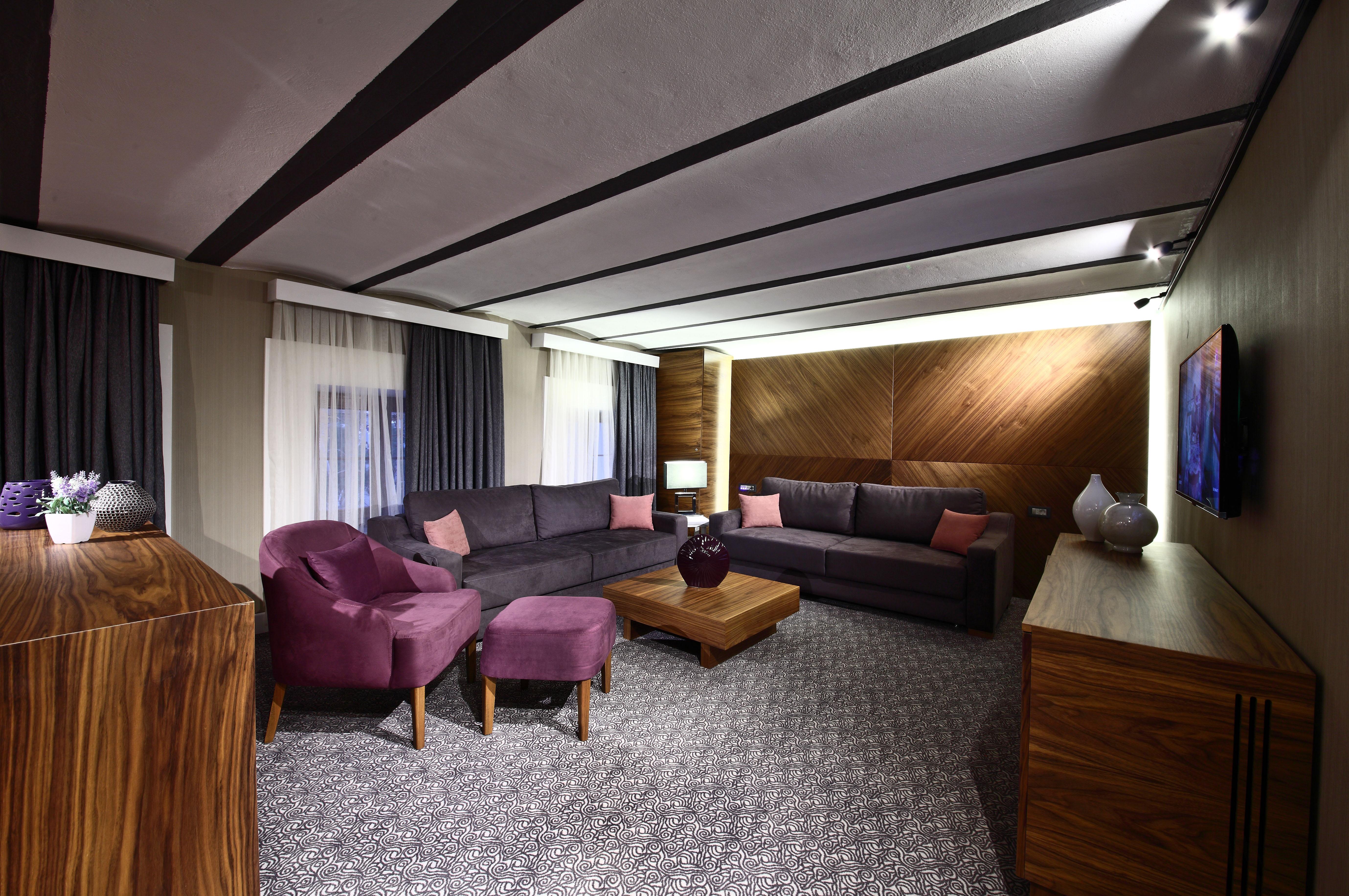 Montania Special Class Hotel Муданья Экстерьер фото
