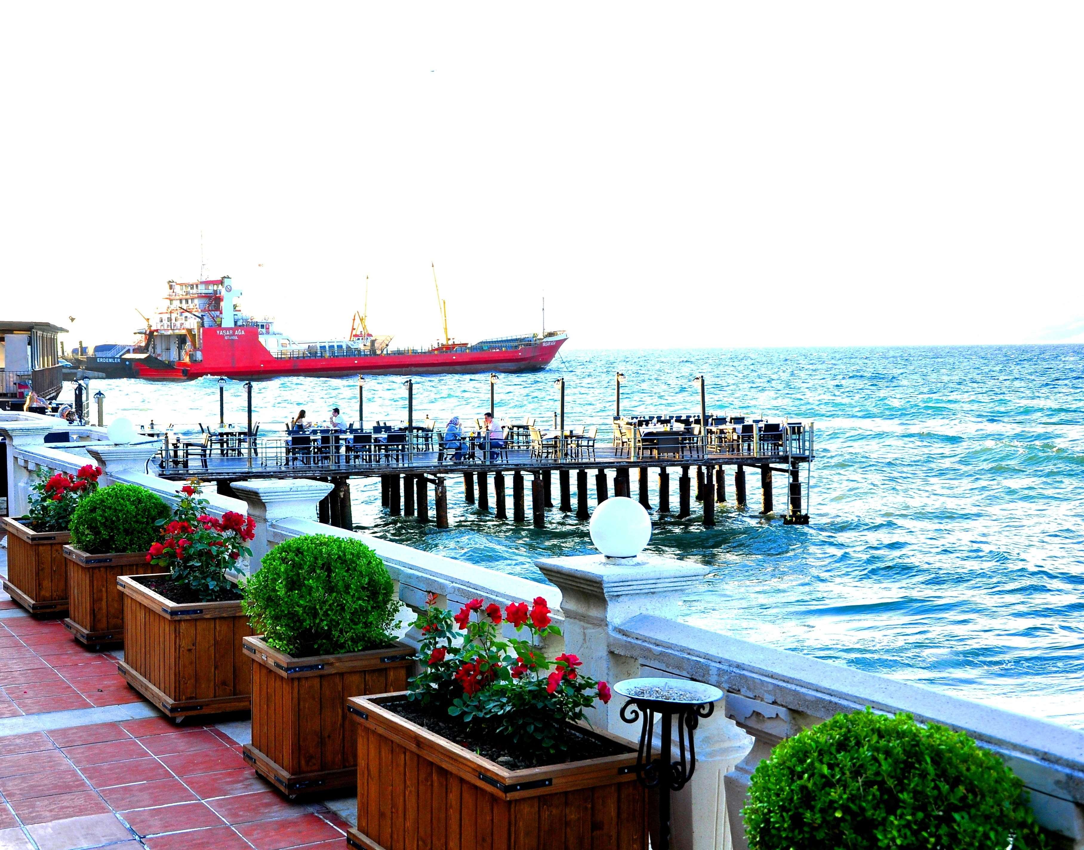 Montania Special Class Hotel Муданья Экстерьер фото