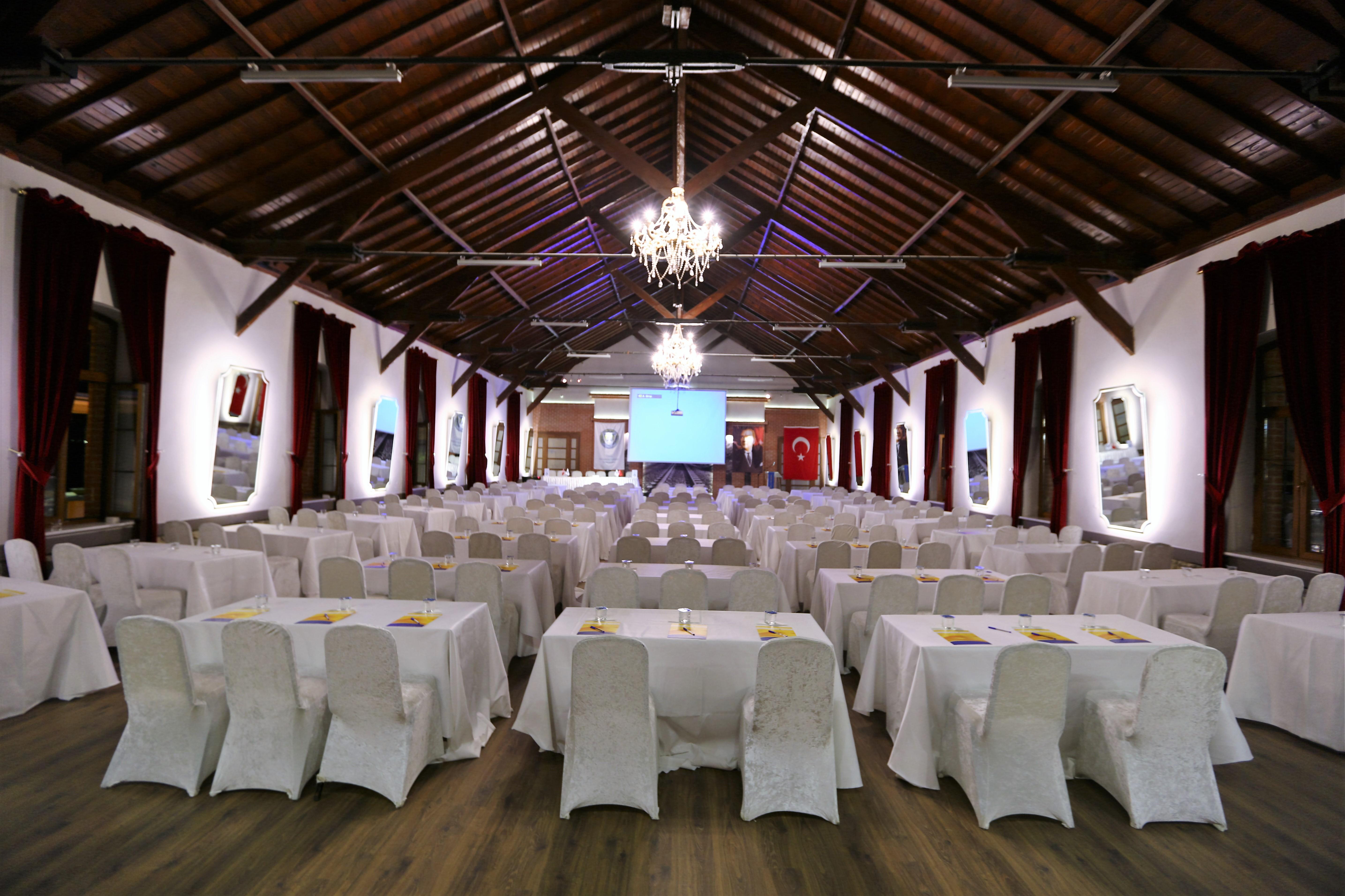 Montania Special Class Hotel Муданья Экстерьер фото