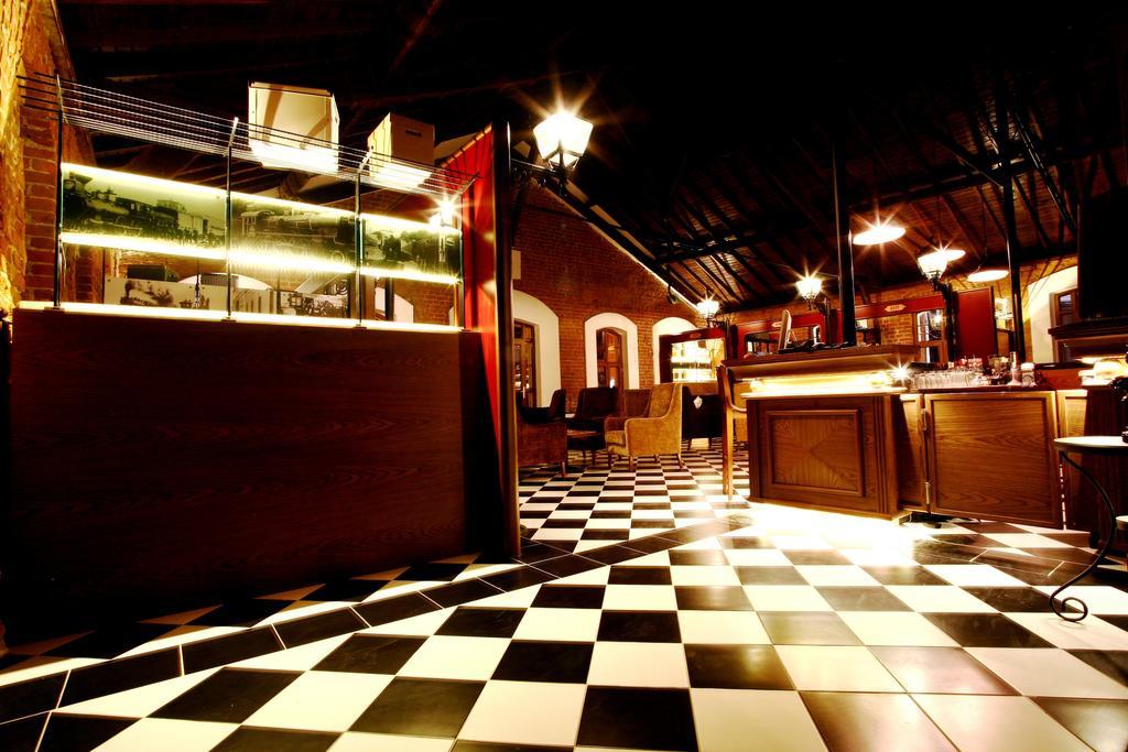 Montania Special Class Hotel Муданья Экстерьер фото